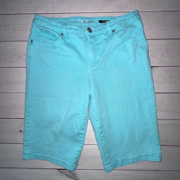 Style & Co. Aqua Blue Capri Denim Shorts
Size: 10 Beach Office School Walking - Picture 1 of 7